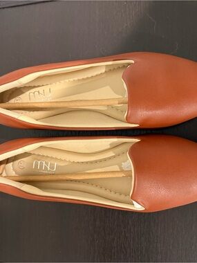 MUJ Women’s Tan Slip-On Ballet Flats
